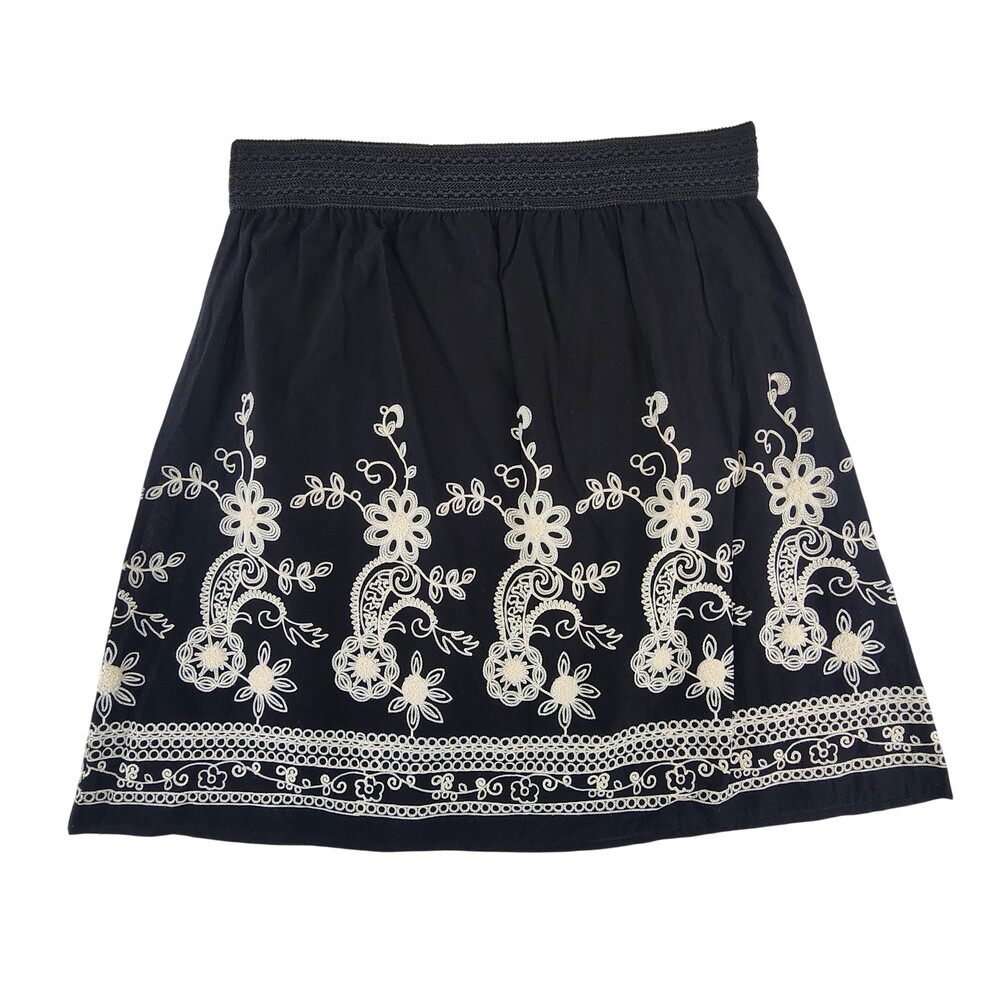 Studio West Apparel Skirt Womens XXL Black Floral Embroidered Elastic Waist